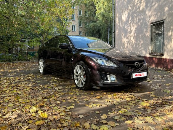 2008 Mazda 6 II (GH), красный, 660000 рублей - вид 3