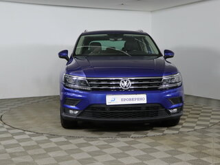2018 Volkswagen Tiguan II, синий, 2079990 рублей, вид 2
