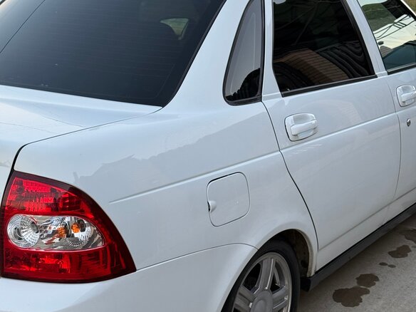 2013 Lada (ВАЗ) Priora I Рестайлинг, белый, 460000 рублей - вид 7