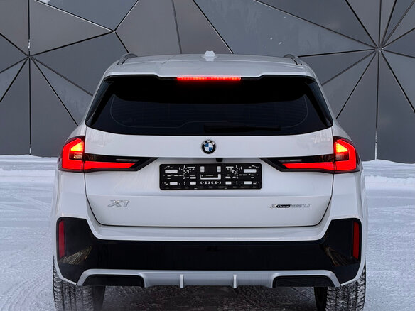 2025 BMW X1 25Li xDrive III (U11/U12), белый - вид 3
