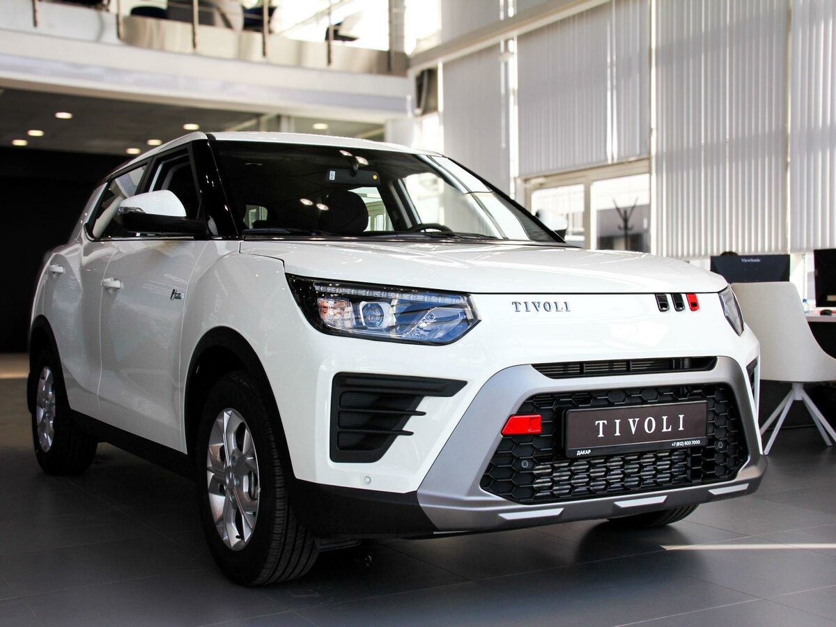 Открыть фотографии: KGM Tivoli