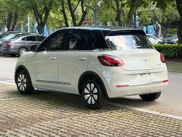 2024 Wuling Binguo 31.9 kWh, бежевый, 1277700 рублей - вид 5