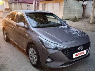 2020 Hyundai Solaris II Рестайлинг, коричневый, 950000 рублей, вид 2
