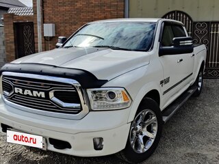2017 Ram 1500 Quad Cab IV (DS/DJ), белый, 4800000 рублей, вид 1