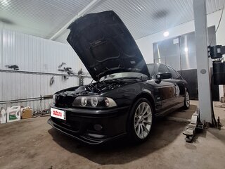 1996 BMW 5 серии 523i IV (E39), чёрный, 950000 рублей, вид 3