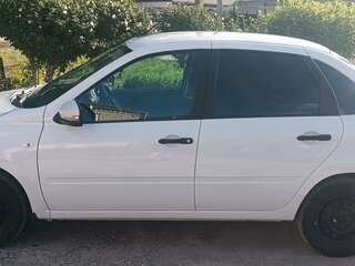 2026 Lada (ВАЗ) Granta I Рестайлинг, белый, 960000 рублей, вид 4