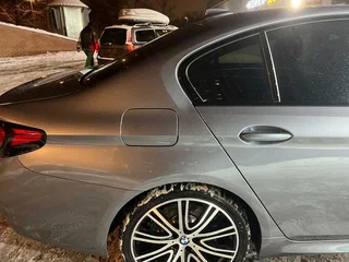 2020 BMW 5 серии 530e VII (G30/G31/G38) Рестайлинг, серый, 3700000 рублей, вид 4