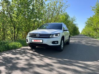 2013 Volkswagen Tiguan I Рестайлинг, белый, 1430000 рублей, вид 1