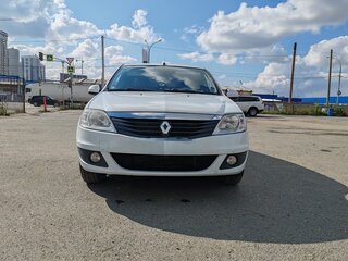 2010 Renault Logan I Рестайлинг, белый, 450000 рублей, вид 2