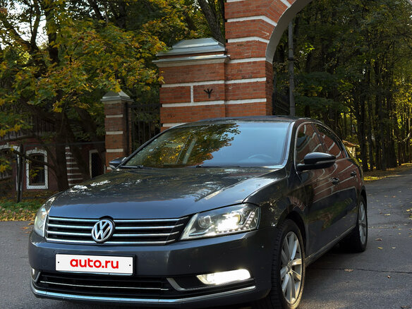 2011 Volkswagen Passat B7, серый, 1095000 рублей - вид 1