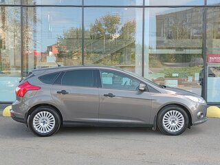 2014 Ford Focus III, коричневый, 675000 рублей, вид 4
