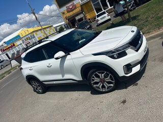 2020 Kia Seltos I, белый, 1990000 рублей, вид 2
