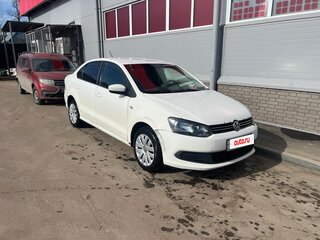 2013 Volkswagen Polo V, белый, 420000 рублей, вид 3