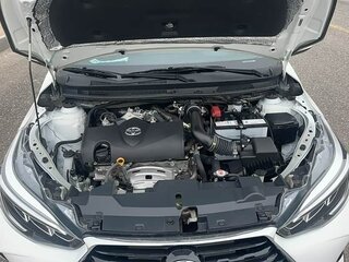 2022 Toyota Yaris L X XP150 Рестайлинг, белый, 1450000 рублей, вид 4