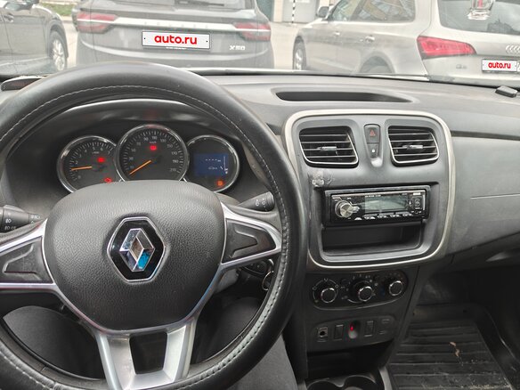 2018 Renault Logan II Рестайлинг, белый, 230000 рублей - вид 7