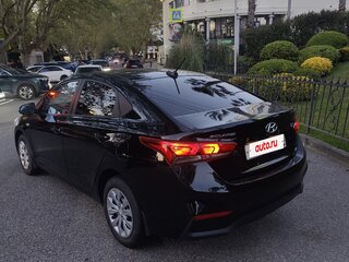 2018 Hyundai Solaris II, чёрный, 1150000 рублей, вид 3