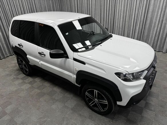 2024 Lada (ВАЗ) Niva Travel I, белый, 1076000 рублей - вид 3