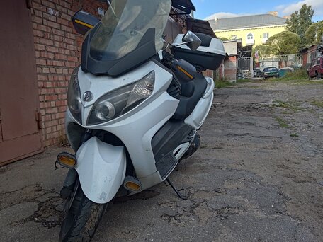 2011 Sym Maxsym 400, белый, 190000 рублей, вид 1