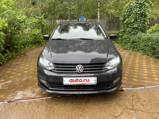 2015 Volkswagen Polo V Рестайлинг, серый, 700000 рублей, вид 1