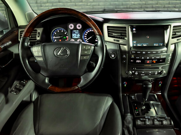 2008 Lexus LX 570 III, серебристый, 3000000 рублей - вид 21