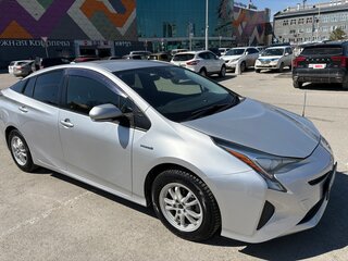 2018 Toyota Prius IV (XW50), серый, 1350000 рублей, вид 1