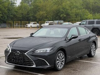 2025 Lexus ES 200 VII Рестайлинг 2, чёрный, 6140000 рублей, вид 2