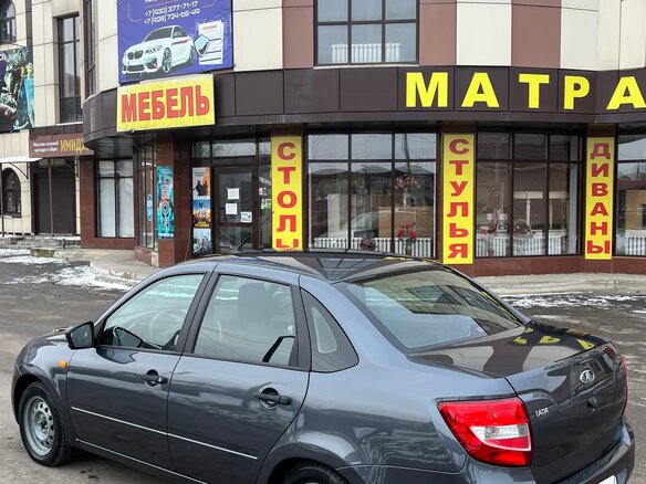 2017 Lada (ВАЗ) Granta I, серый, 620000 рублей - вид 4