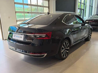 2024 Skoda Superb III Рестайлинг, чёрный, 2675888 рублей, вид 4