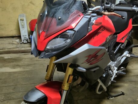 2020 BMW F 900 XR, красный, 900000 рублей, вид 3