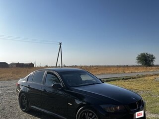 2005 BMW 3 серии 320i V (E90/E91/E92/E93), чёрный, 590000 рублей, вид 2