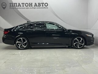 2019 Honda Accord X, чёрный, 1997000 рублей, вид 4