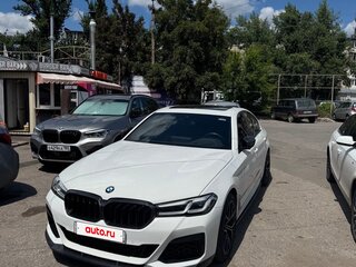 2022 BMW 5 серии 540i xDrive VII (G30/G31/G38) Рестайлинг, белый, 6700000 рублей, вид 1