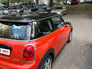 2020 Mini Hatch Cooper III (F55/F56) Рестайлинг, оранжевый, 1800000 рублей, вид 3