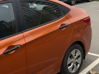 2015 Hyundai Solaris I Рестайлинг, оранжевый, 1300000 рублей, вид 5