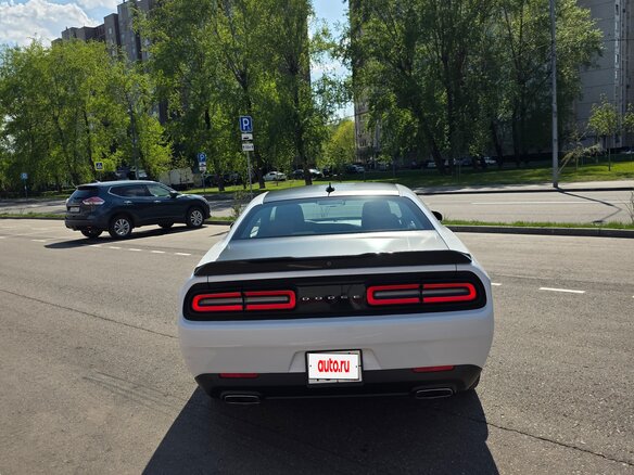 2019 Dodge Challenger III Рестайлинг 2, белый, 4300000 рублей - вид 20