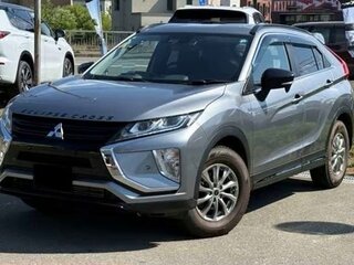2020 Mitsubishi Eclipse Cross I, серебристый, 1750000 рублей, вид 3