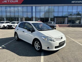 Toyota Auris I Рестайлинг