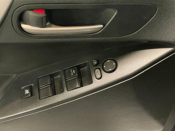 2012 Mazda 3 II (BL) Рестайлинг, серебристый, 863000 рублей - вид 6