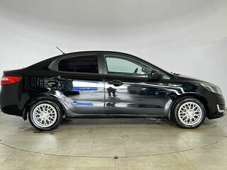 2012 Kia Rio 4-speed III, чёрный, 840000 рублей, вид 5
