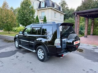 2012 Mitsubishi Pajero IV Рестайлинг 1, чёрный, 2290000 рублей, вид 2