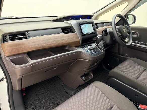 2022 Honda Freed II Рестайлинг, белый - вид 12