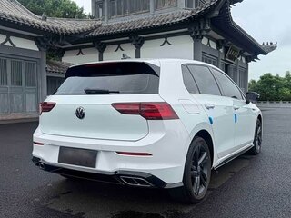 2023 Volkswagen Golf VIII, белый, 1545000 рублей, вид 5