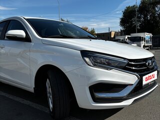 2024 Lada (ВАЗ) Vesta I Рестайлинг (NG), белый, 1280000 рублей, вид 3