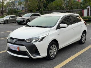 2021 Toyota Yaris L XP150 Рестайлинг, белый, 1030000 рублей, вид 1