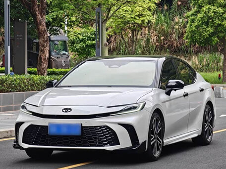 Toyota Camry IX (XV80) China Market