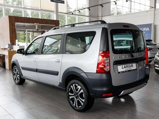 2026 Lada (ВАЗ) Largus Cross I Рестайлинг, серебристый, 2017000 рублей, вид 4