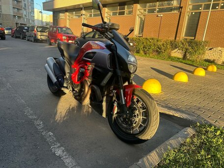 2011 Ducati Diavel, красный, 650000 рублей, вид 4