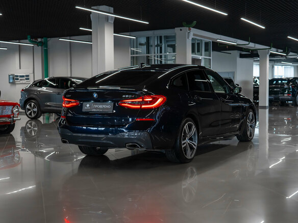 2018 BMW 6 серии Gran Turismo 630d xDrive IV (G32), чёрный, 5090000 рублей - вид 3