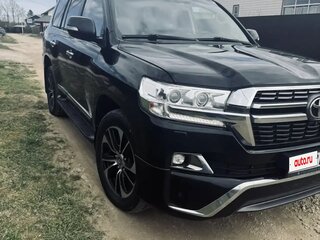 2016 Toyota Land Cruiser 200 Series Рестайлинг 2, чёрный, 5300000 рублей, вид 1