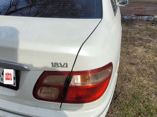 2001 Nissan Bluebird Sylphy I (G10), белый, 310000 рублей, вид 5